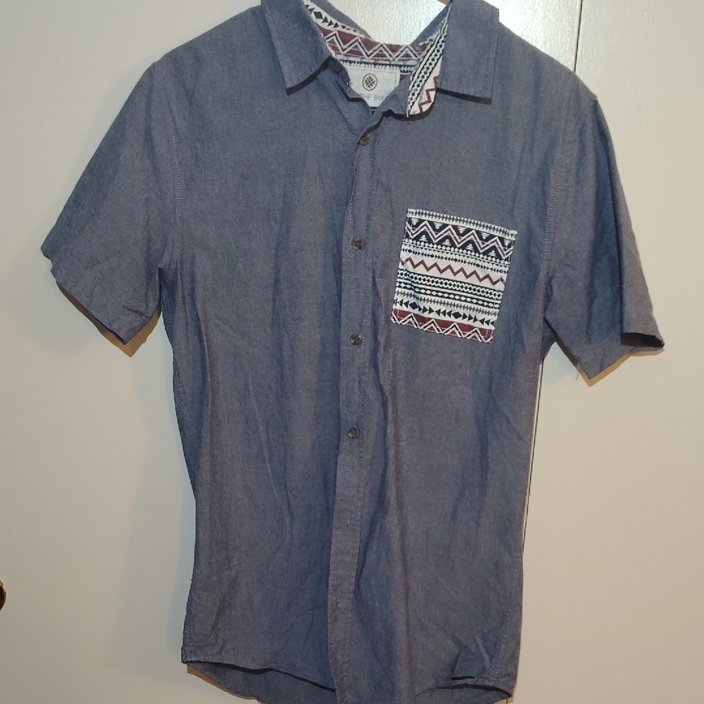On the Byas Dark Gray Short Sleeve Shirt with Patterned Pocket